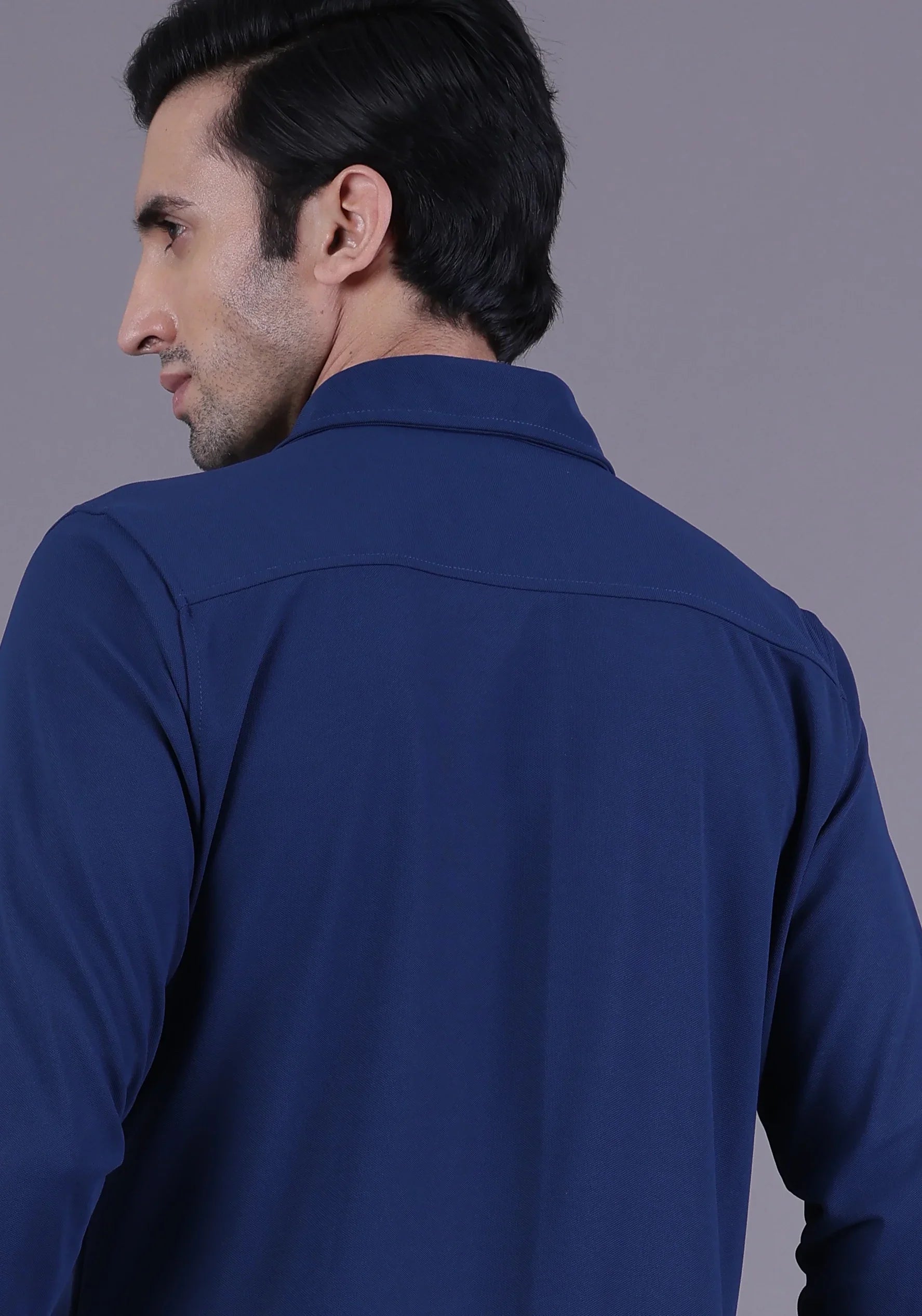 Why Wrinkle-Resistant Shirts Are a Must-Have for Professionals? - The Manatomy